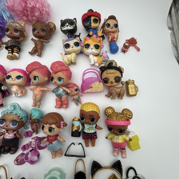 LOL Surprise Dolls Huge Lot – 2.10 lb Figures, Pets, Accessories – Mixed Series - Picture 5 of 13